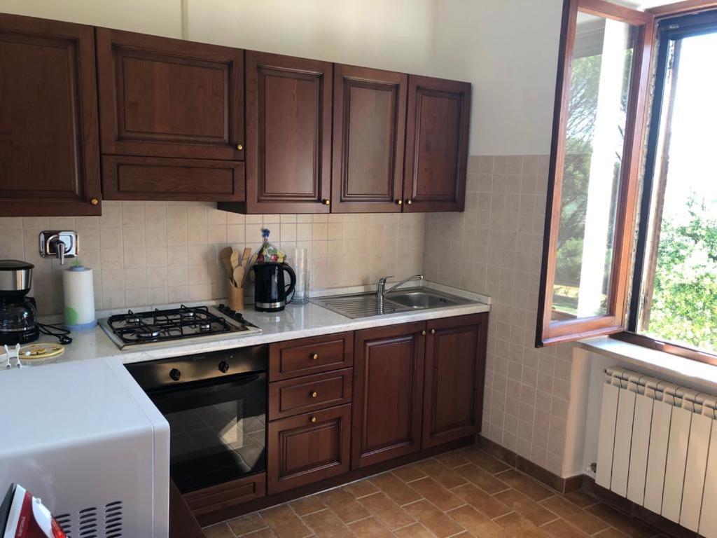 Gorgeous 2-Storey Villa With A Large Private Pool Todi Exterior foto