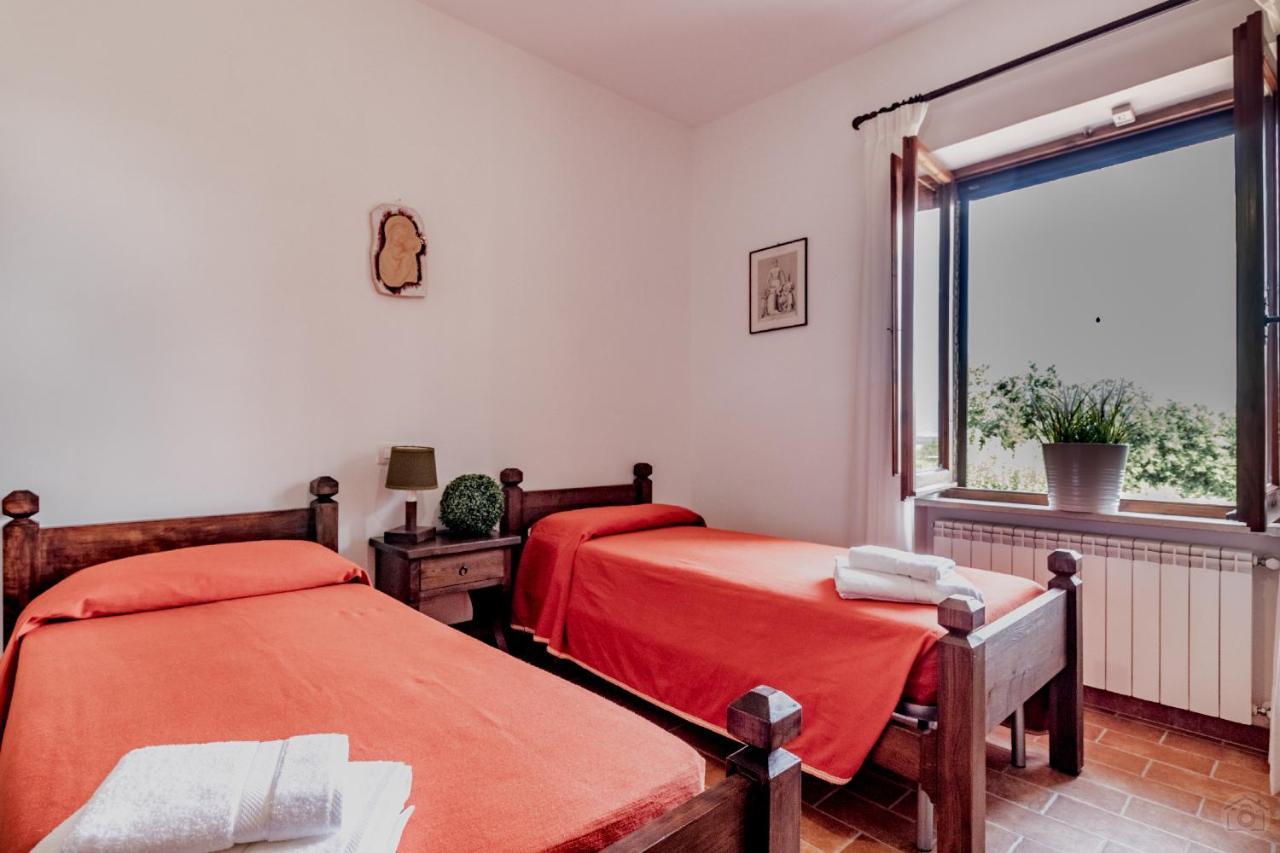 Gorgeous 2-Storey Villa With A Large Private Pool Todi Exterior foto